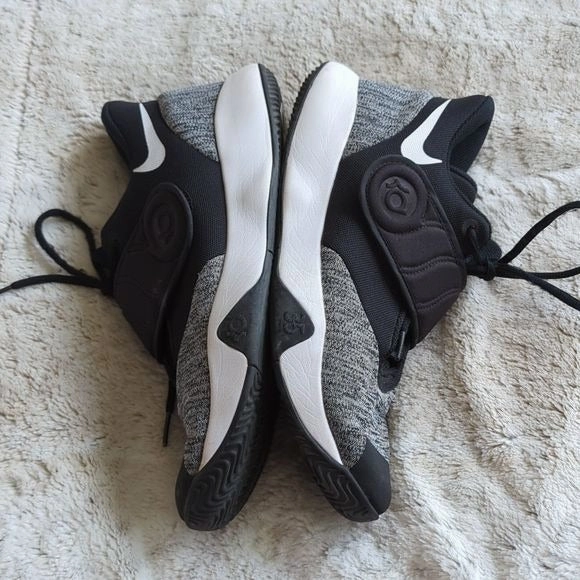 2018 NIKE Mens KD TREY 5 VI Black Grey White Cross Strap Athletic Shoes Size 9.5 Asics New Gen Wrestling Shoes