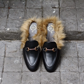 701 Arcobareno HorseBit Slipper MattBlack Fur Sandy Liang Slippers