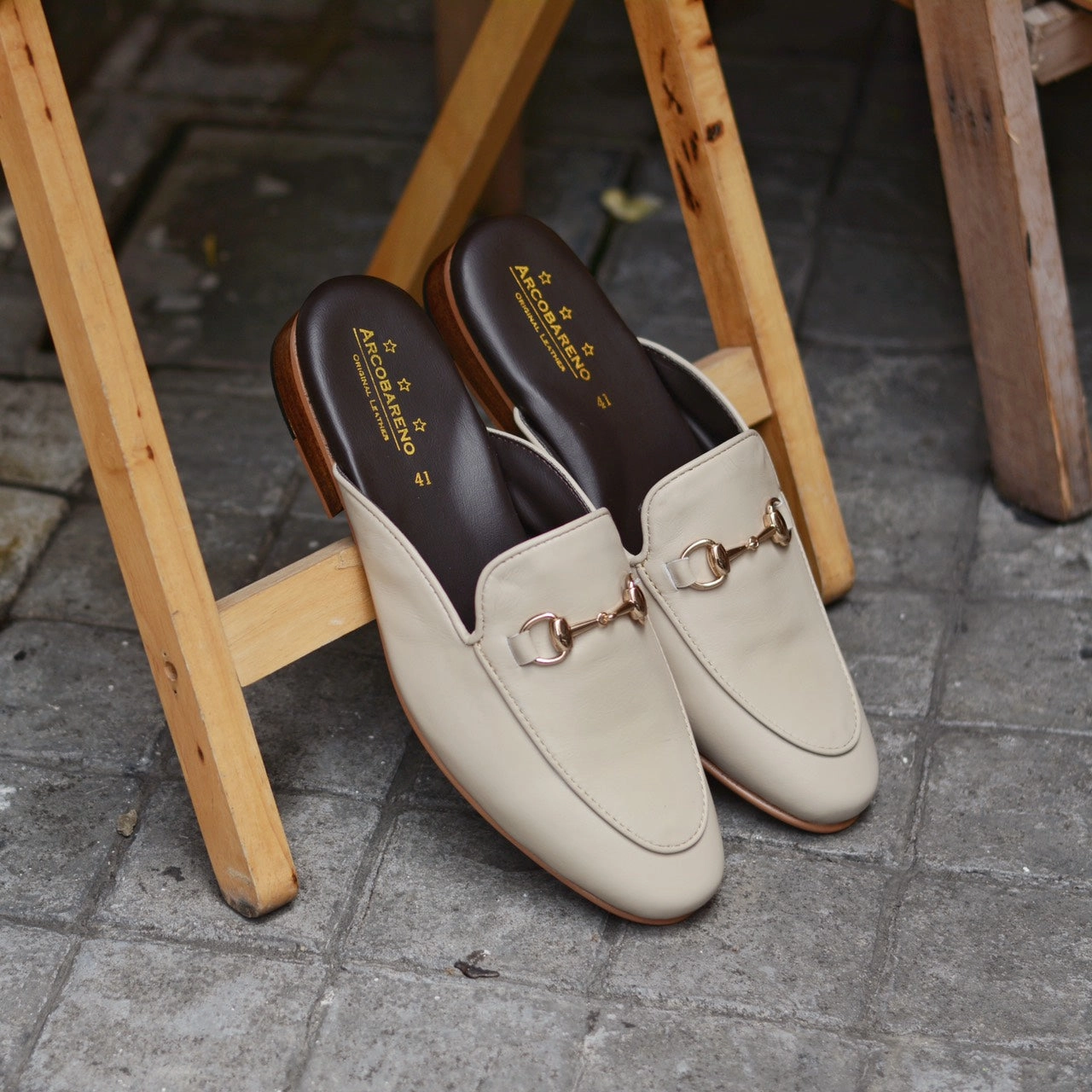 701 Slipper Horsebit Matt Beige Wearable Real Glass Slippers