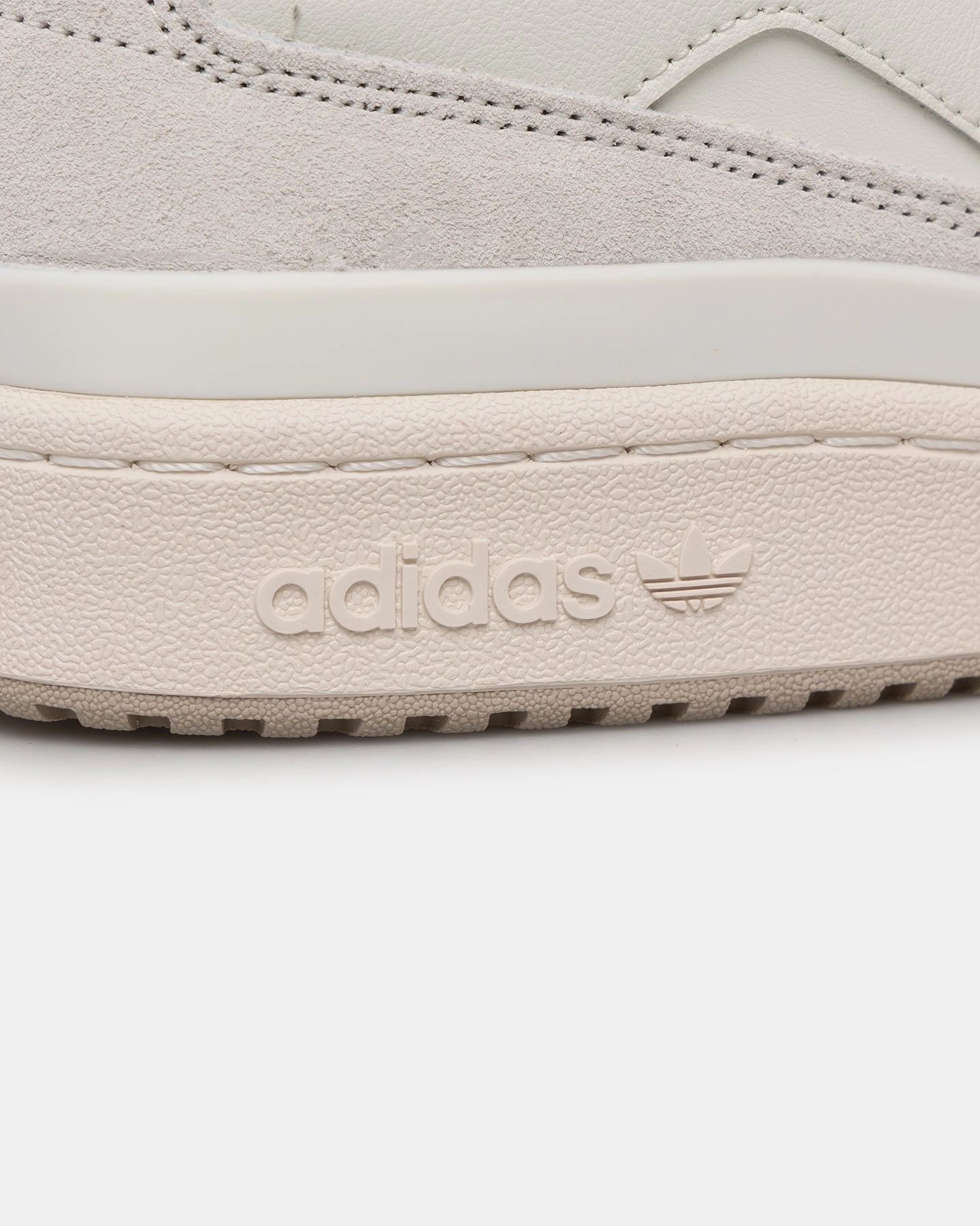 Adidas Forum Mid Off White/Core Black/Wonder Beige Maroon Adidas Tennis Shoes