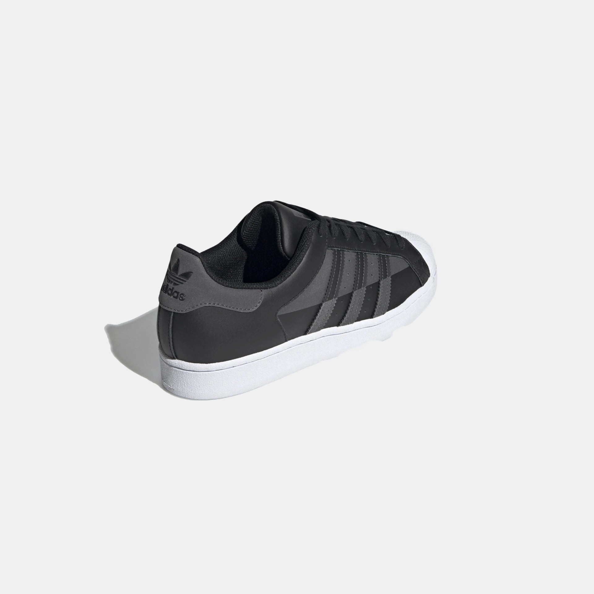 Adidas Los Angeles Lakers Shoes Adidas Originals | SUPERSTAR BLACK/GREY SIX