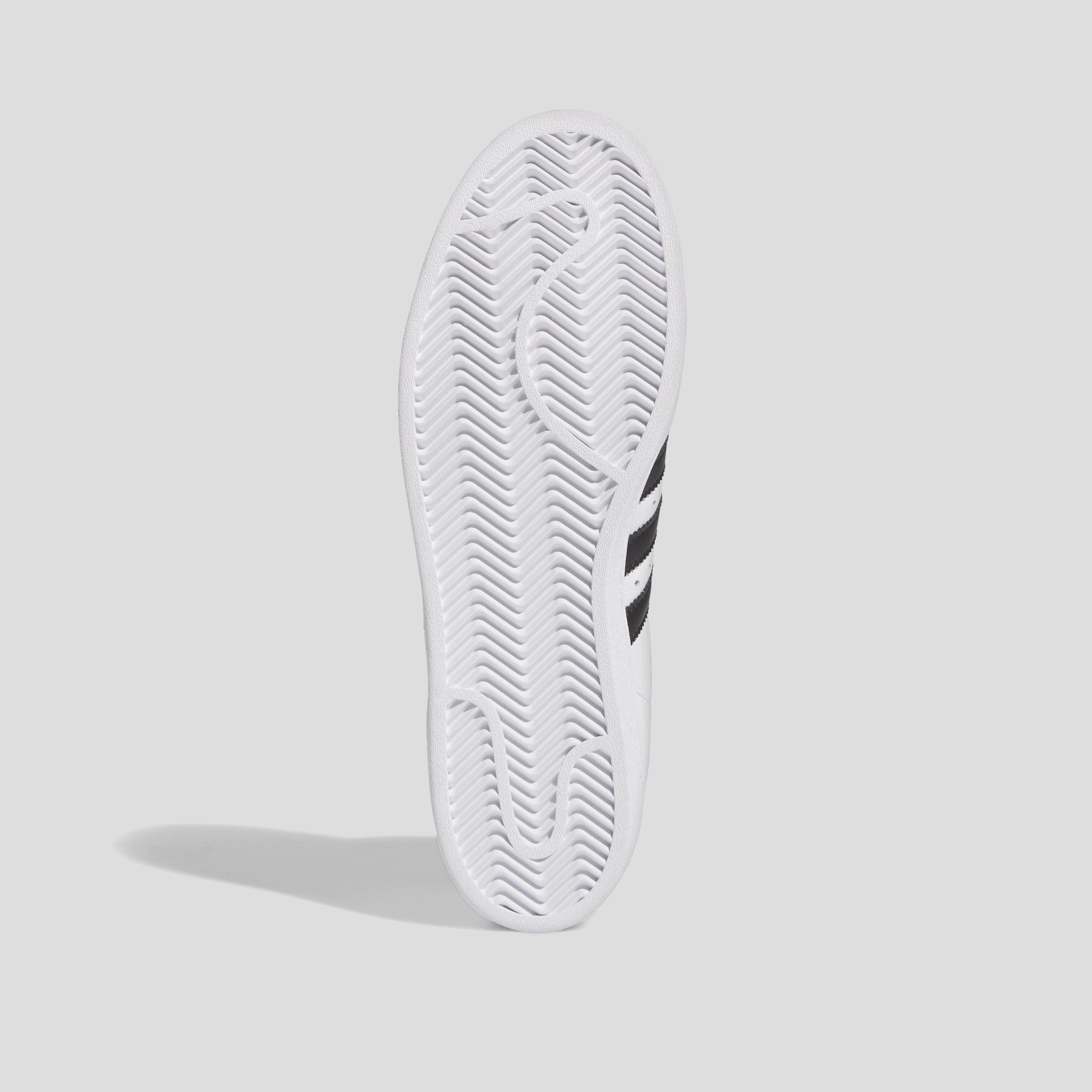 adidas Pro Model ADV Skate Shoes Cloud White / Core Black / Gold Metallic Trail Running Shoes Adidas