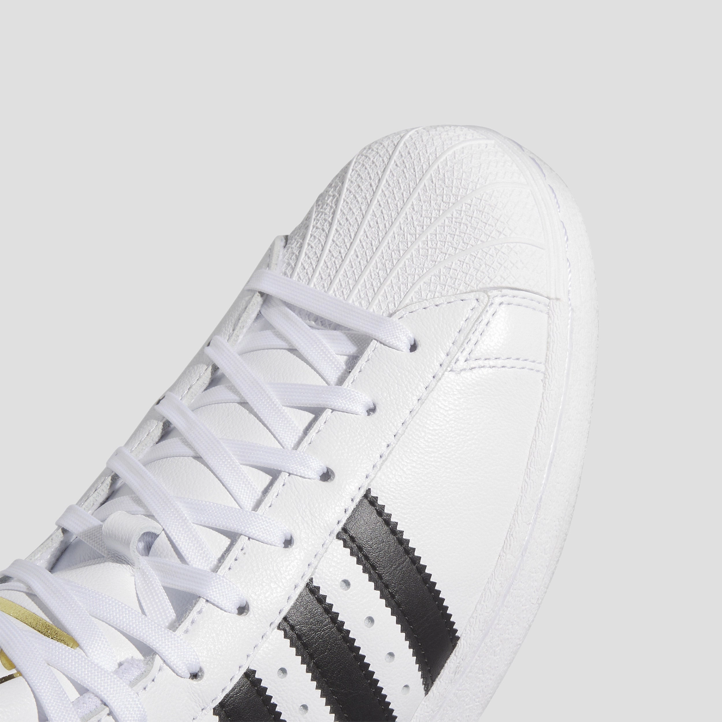 adidas Pro Model ADV Skate Shoes Cloud White / Core Black / Gold Metallic Adidas Exhibit Select Basketball Shoes