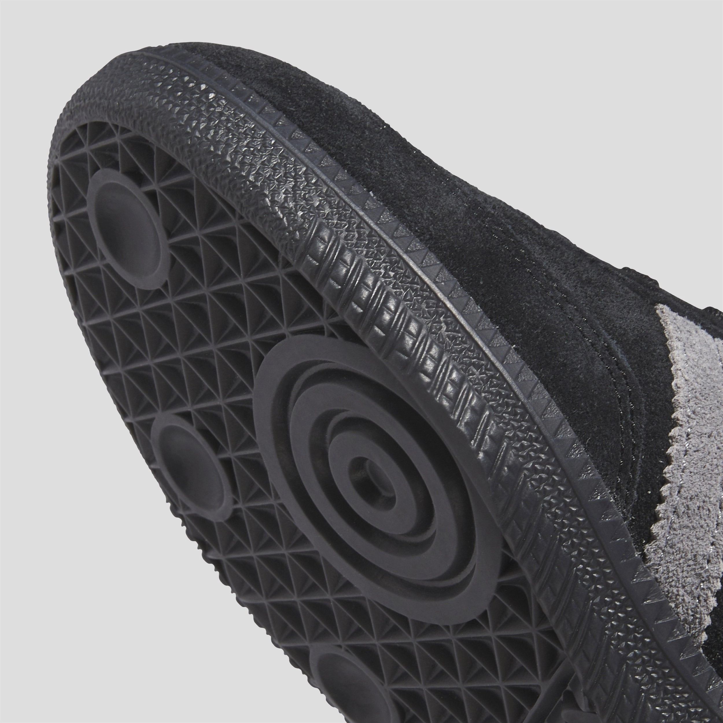 Adidas Samba ADV Skate Shoes Core Black / Grey Four / Gold Metallic Adidas Apc 011001 Shoes