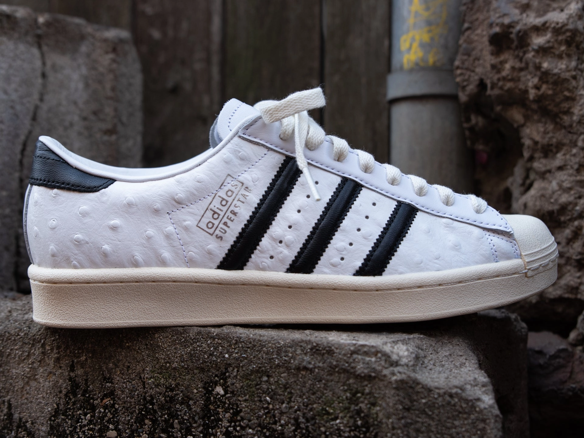 Adidas Women's Superstar Vintage 'White/Black' Adidas Swift Run 1.0 Shoes