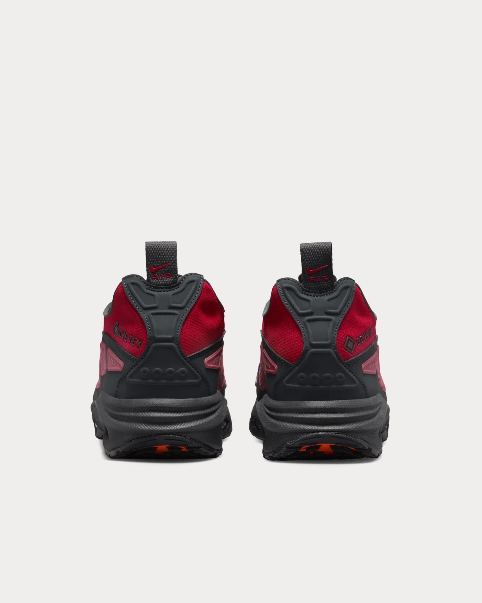 Air Max SNDR Gore-Tex Dark Smoke Grey / Fire Red Low Top Sneakers Best Asics Running Shoes For Underpronation
