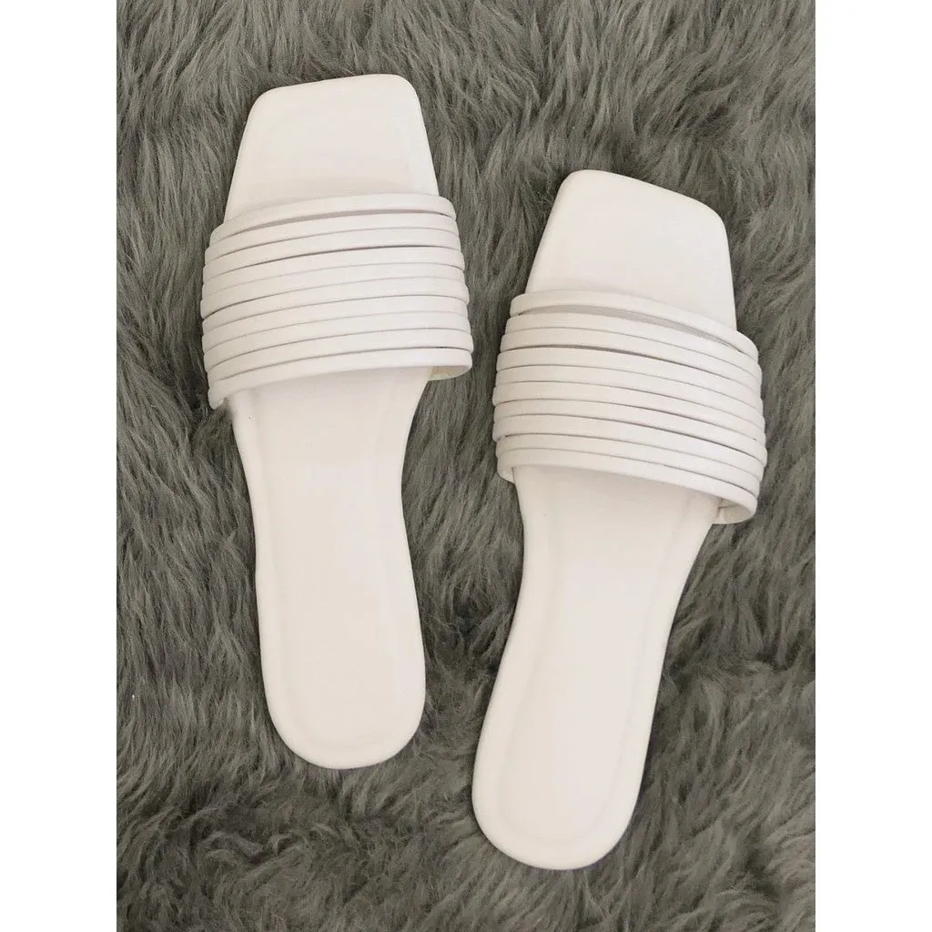 Mini Slippers Women Fashion Luxurious Clear Strappy Korean Style Flat Slippers, Sandal Perfect for Summer Wear - Comfortable and Stylish for Any Occasion Black, White, Brown, Beige