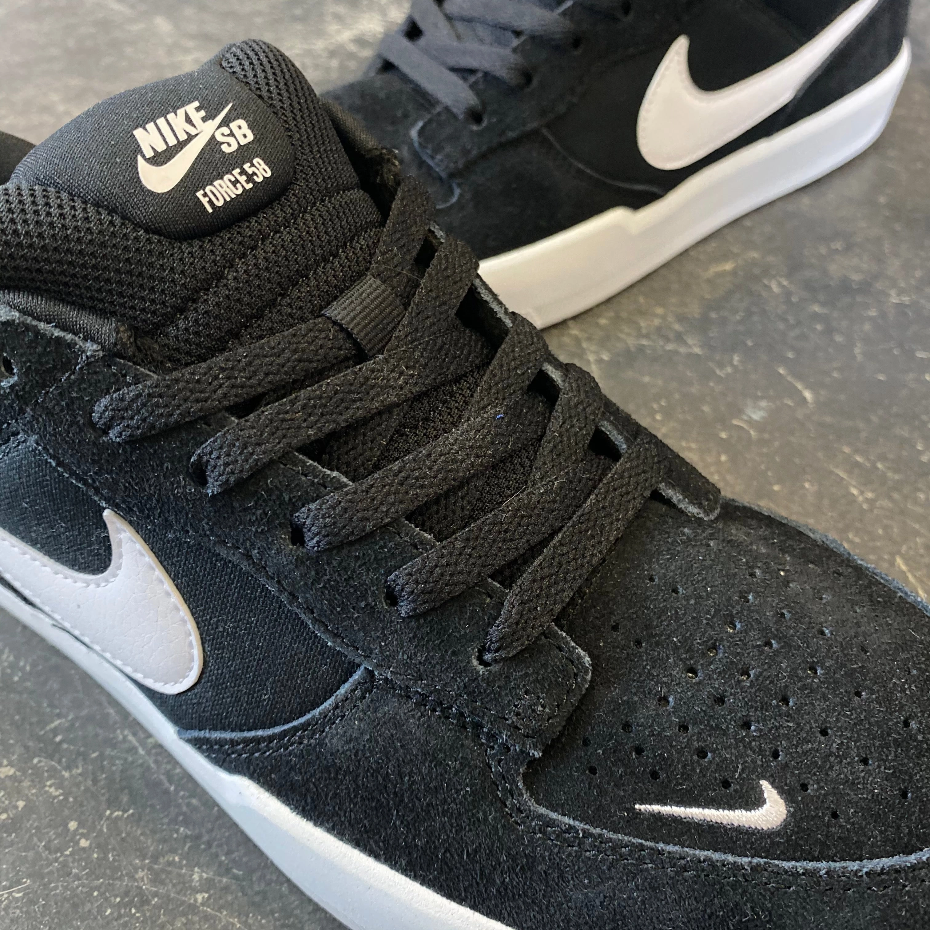 Nike SB Force 58 Black/White SALE Shop Deals On Asics Gel-kayano Running Shoes