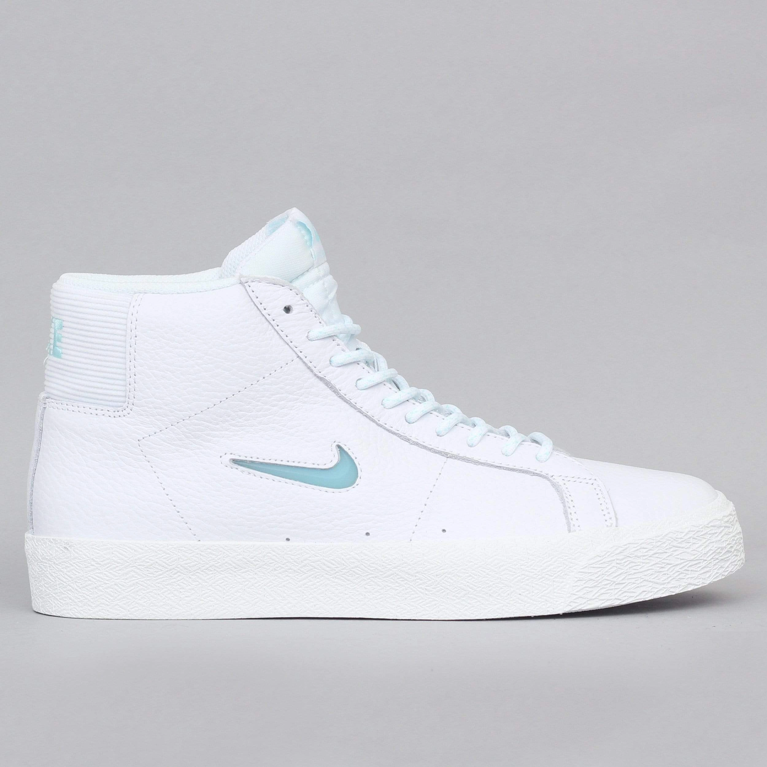 Asics Exclusive Shoes Nike SB Blazer Mid Premium Shoes White / Glacier Ice - White - Summit White