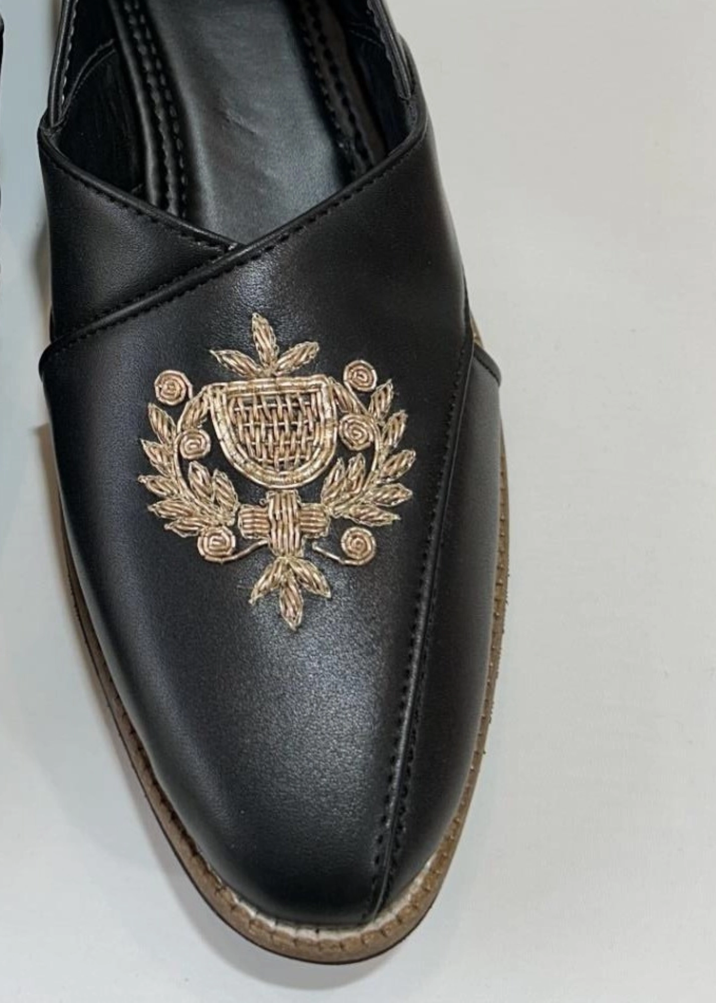 BLACK HAND EMB SHOES FOR MEN Clarks Loafers