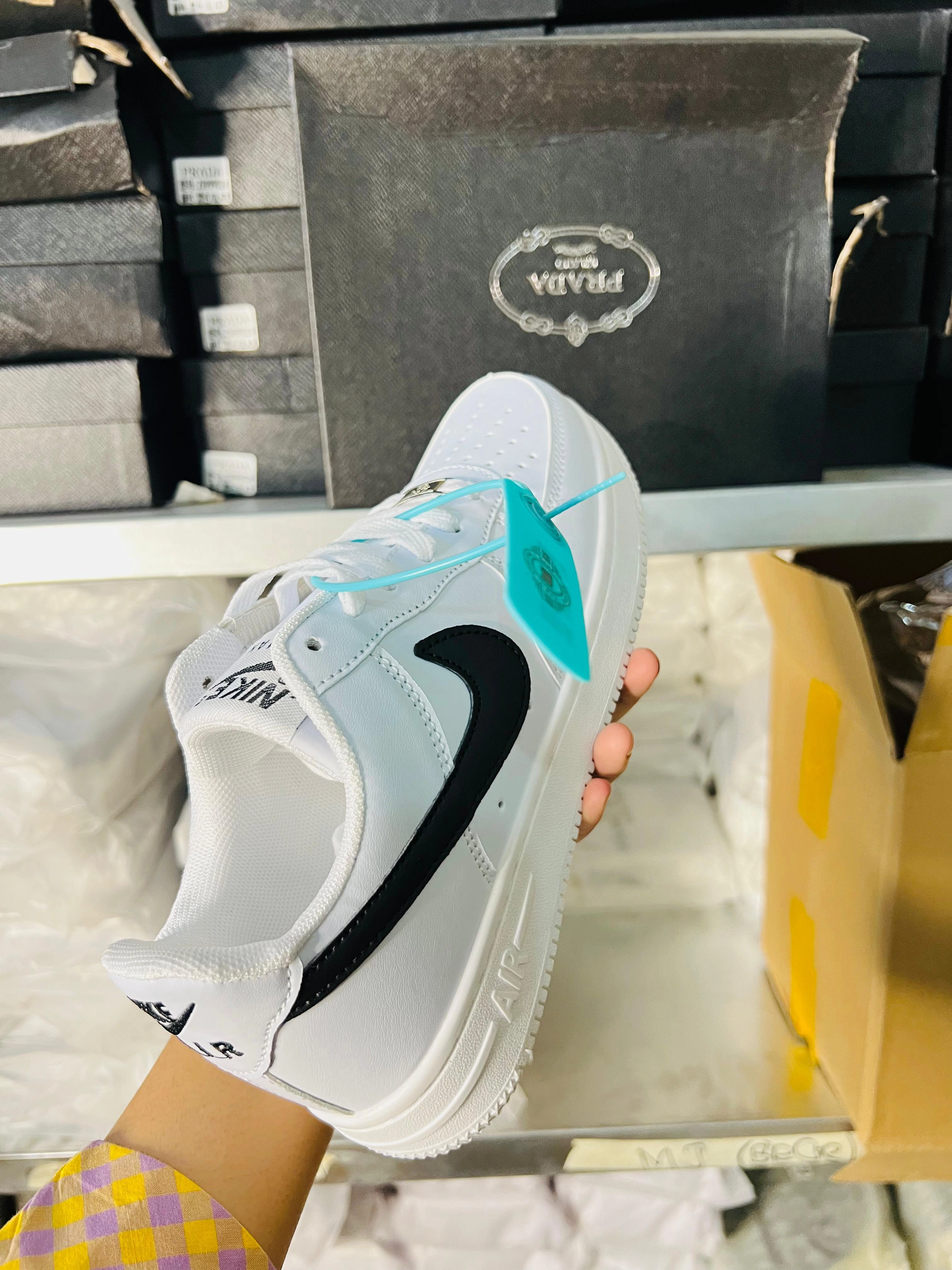 Brooke Sneakers Air Force 1 Low 07 White Black Branded Sneakers