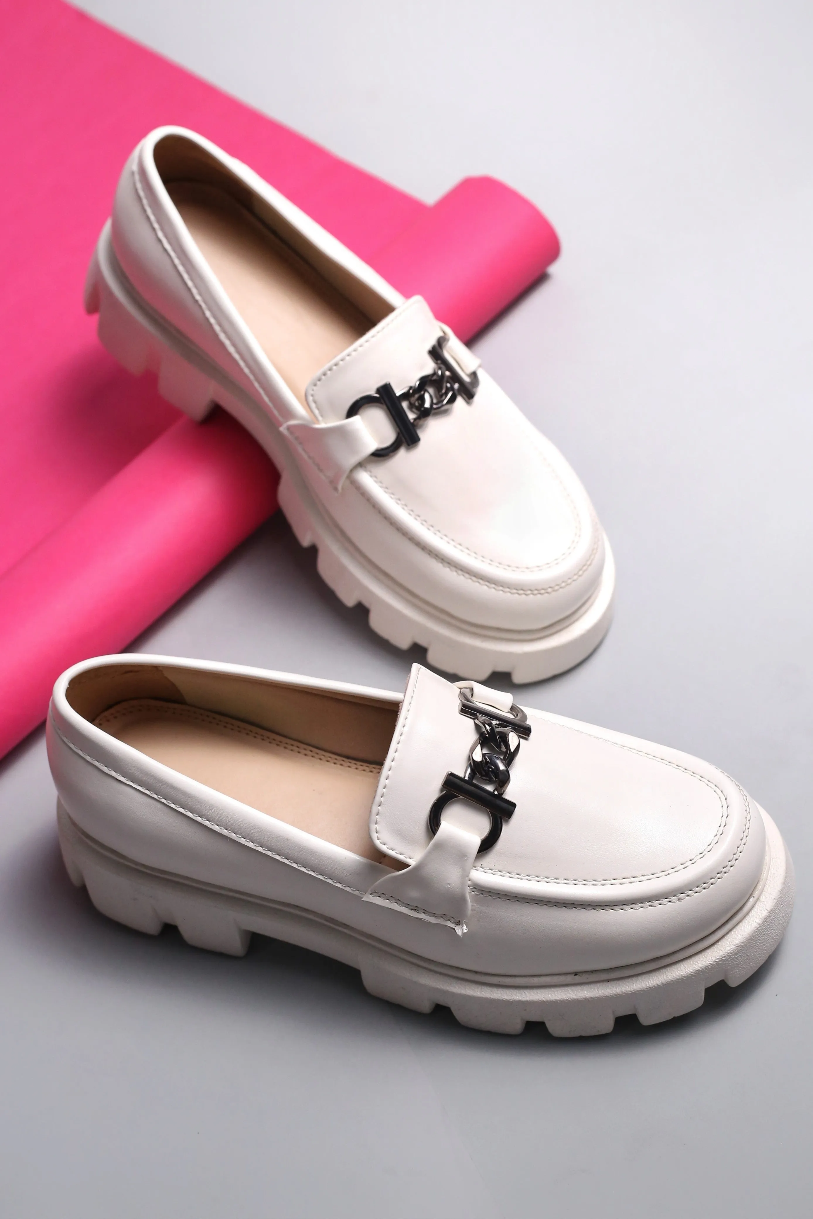 Loafers Sizing Brauch White Solid Buckle Embellished Loafer Shoe