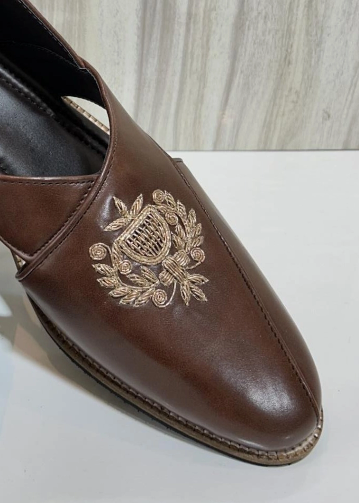 BROWN HAND EMBROIDERY SHOES FOR MEN Olukai Loafers
