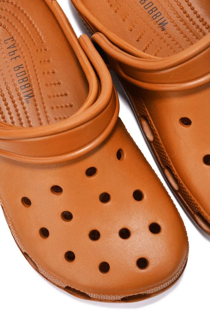 Cape Robbin Vigilante Womens Fashion Comfortable Slip On Slides Colour Changing Flip Flops