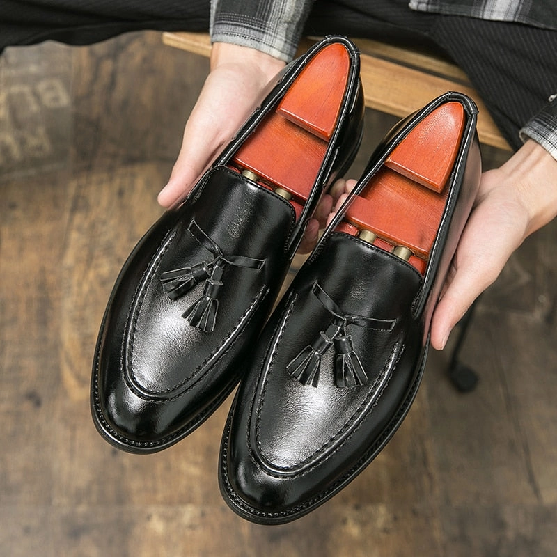 Alexander Wang Carter Loafers Classic Men's Casual Loafers Driving Shoes Moccasin Fashion Male Comfortable Autumn Leather Shoes Men Lazy Tassel Dress Shoes