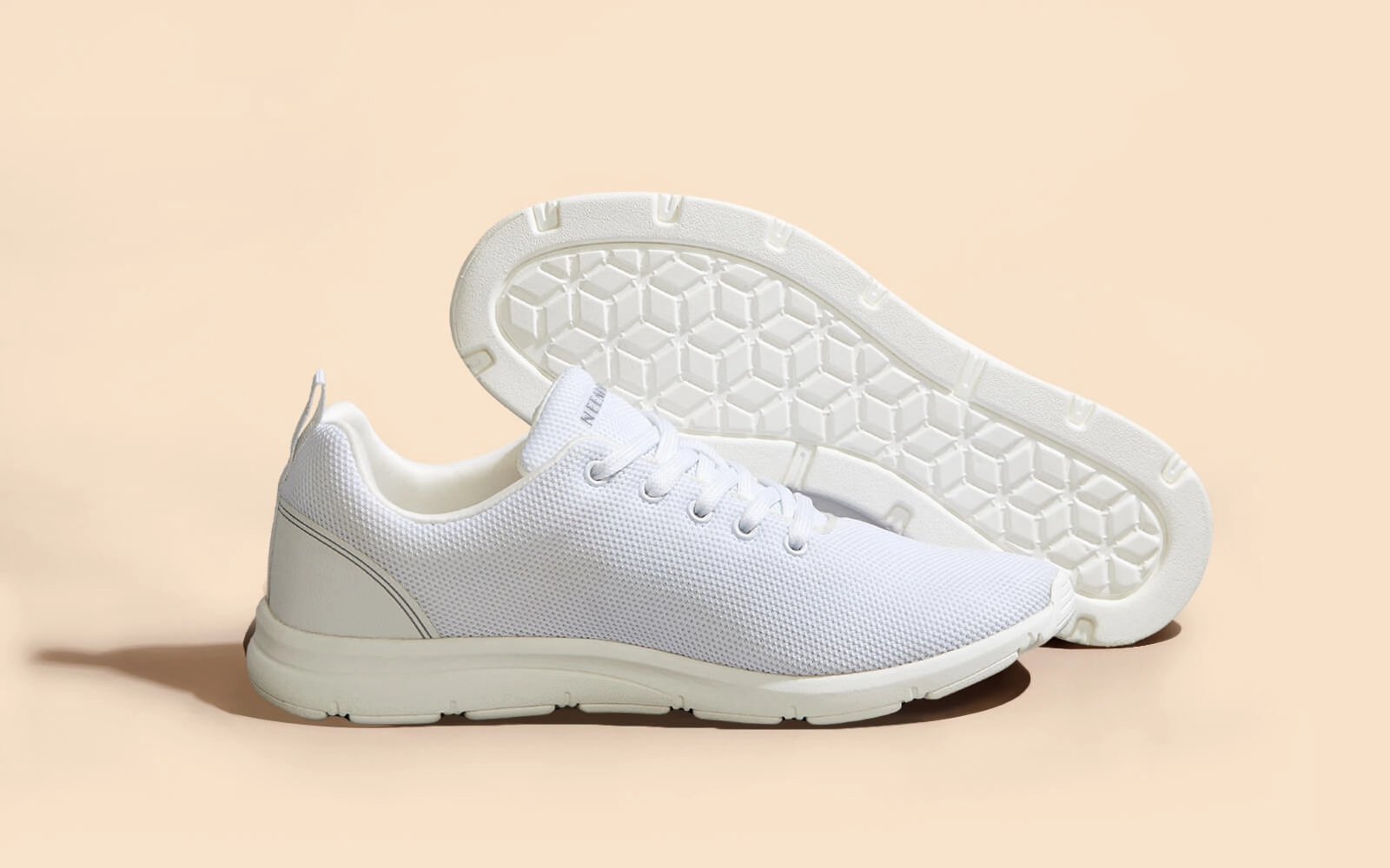Comfort Stroll Sneakers : White Kotd Sneakers