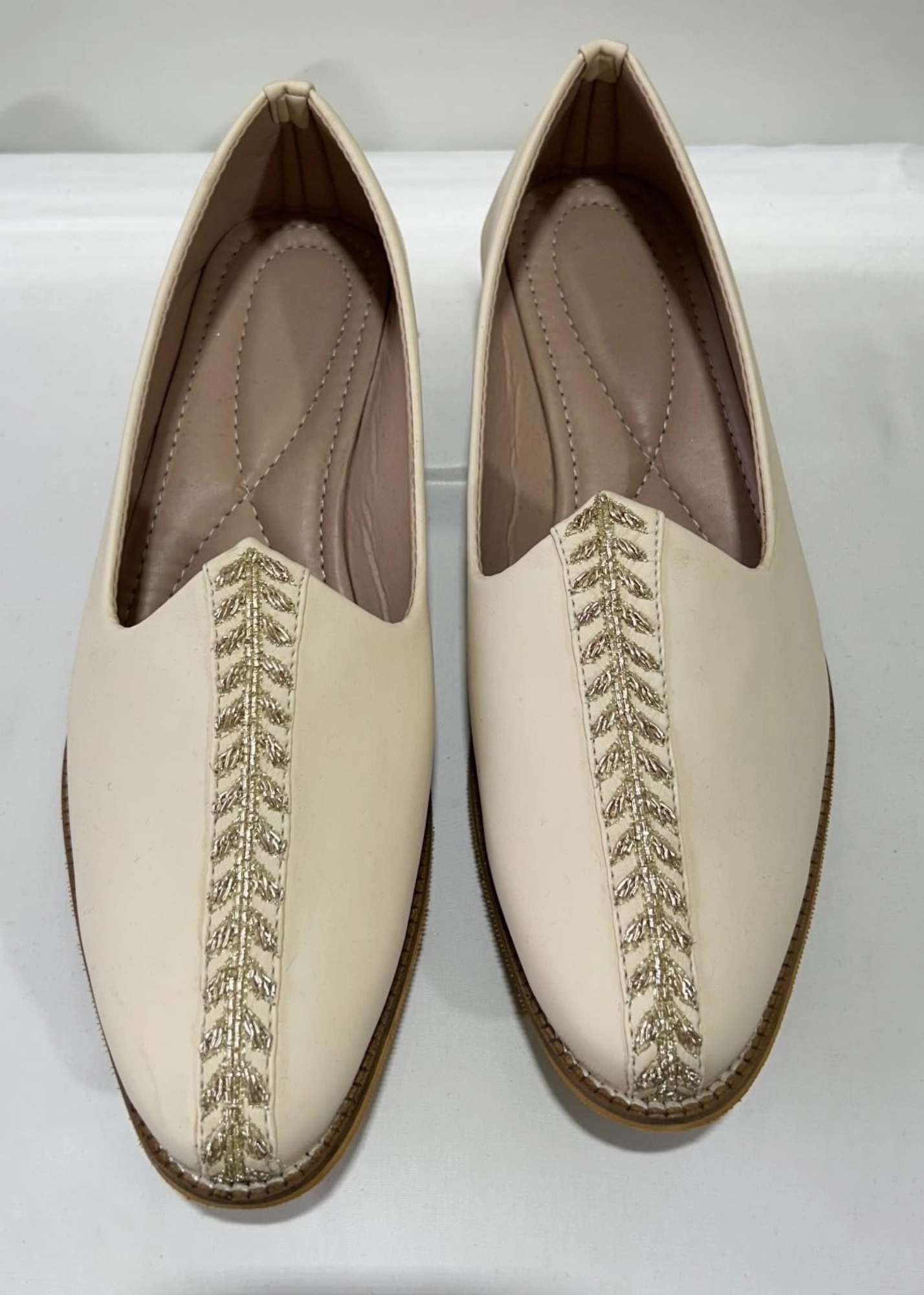 CREAM EMB JUTI STYLE SHOES FOR MEN Chunky Loafers Patent