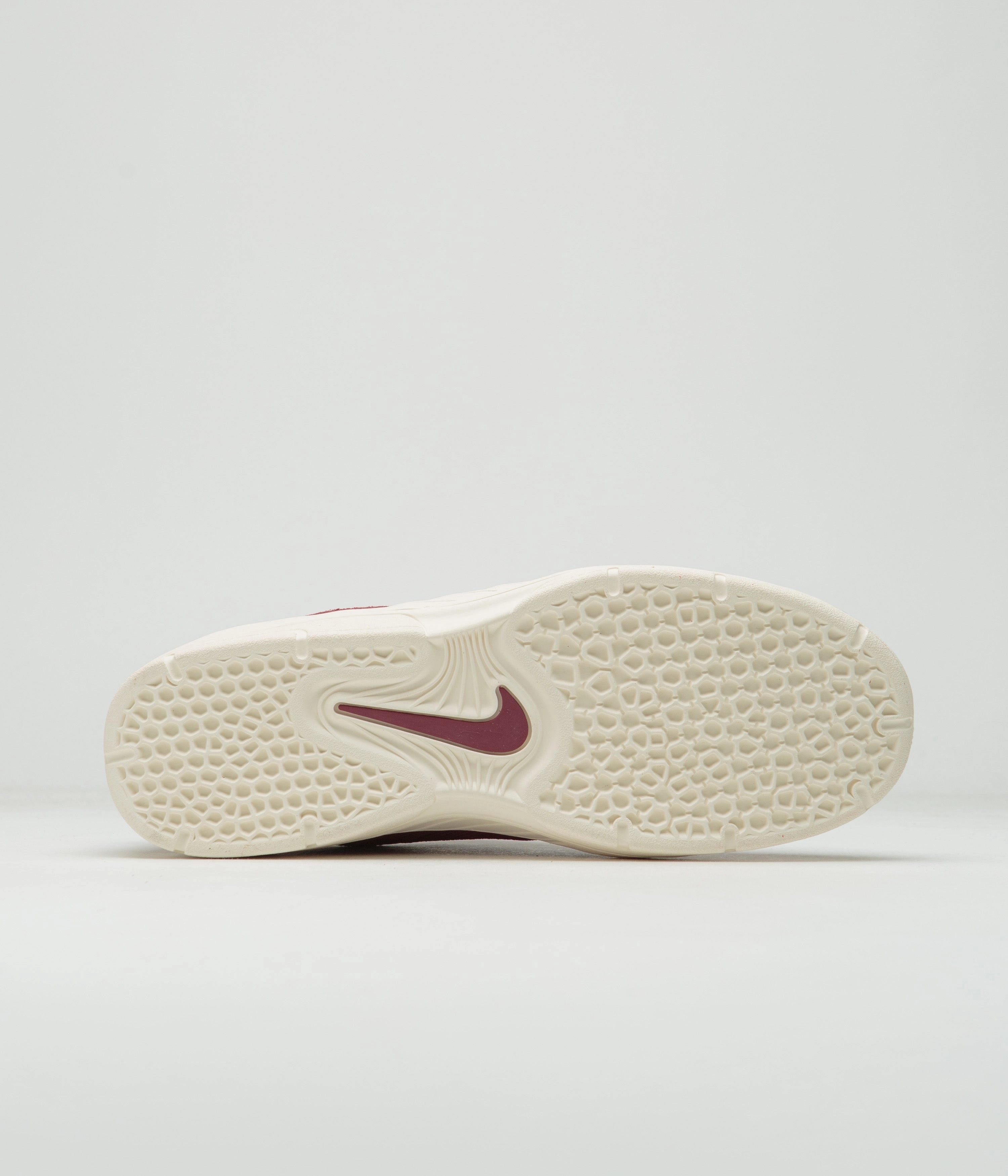 Nike SB Vertebrae Shoes - Team Red / Sail - Team Red - Sail Stefon Diggs Shoes Asics