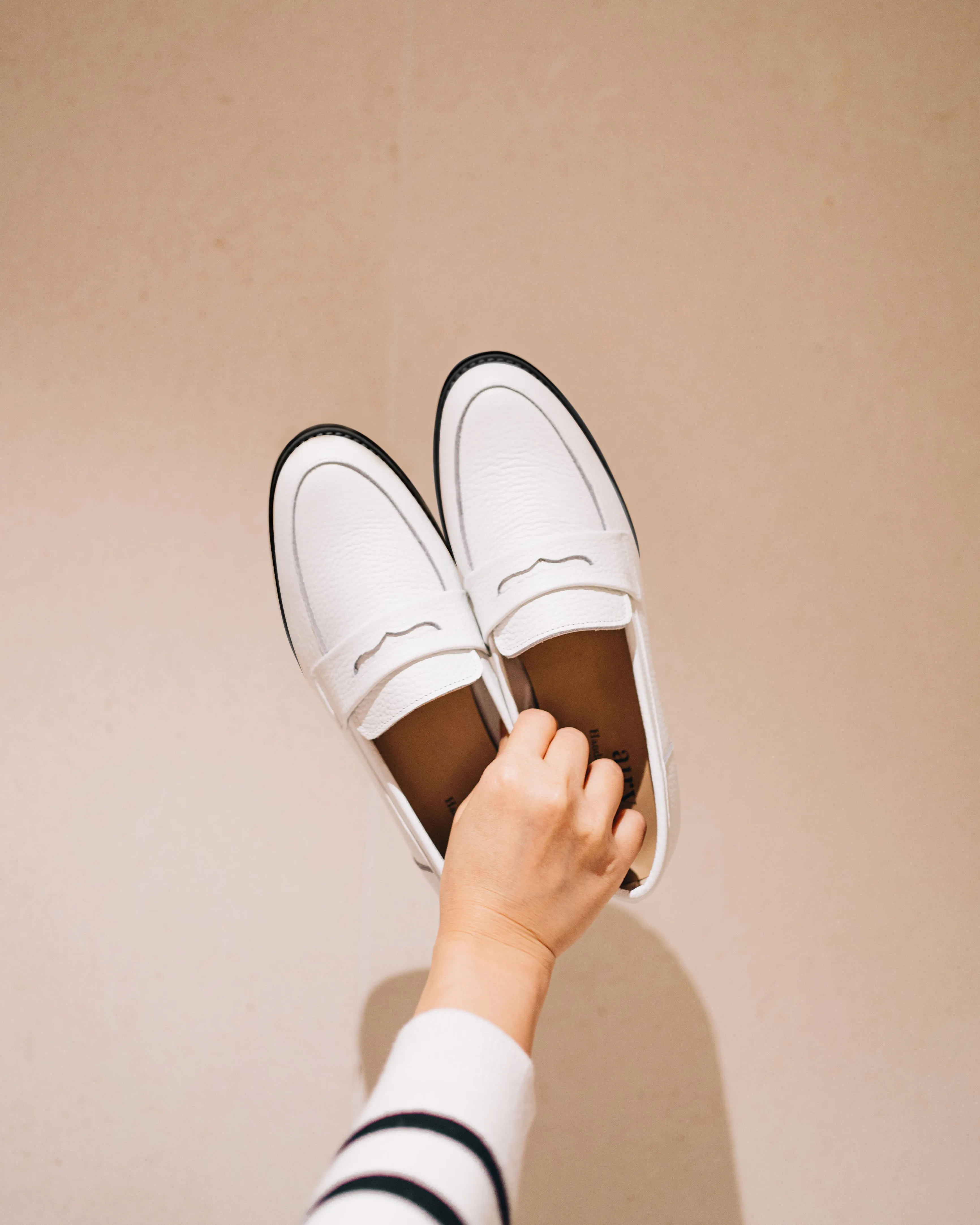 Penny Loafers - Blanc White Suit With Penny Loafers