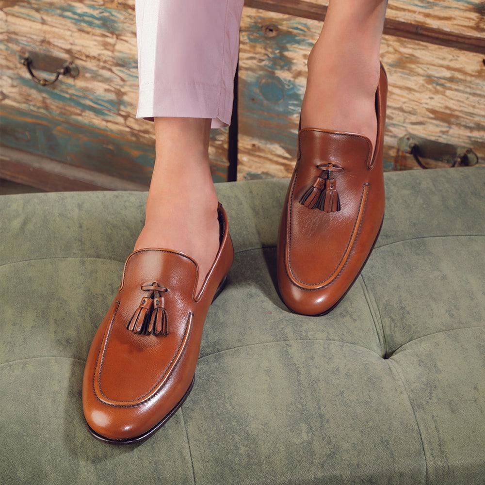 The Mancio Tan Men's Handcrafted Leather Loafers Tresmode Dockers Tassel Loafers