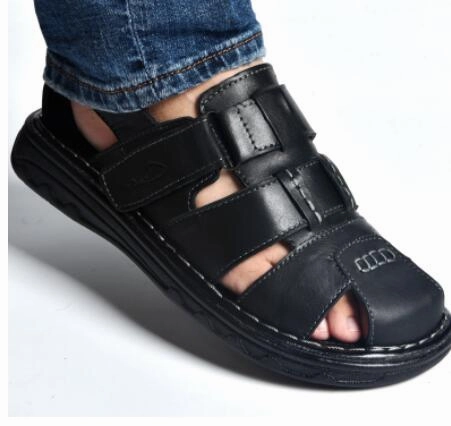 Summer mens slippers genuine leather sandals outdoor casual men leather sandals for Beach shoes hombre Hollow aerated shoes Patent Shoes Flat