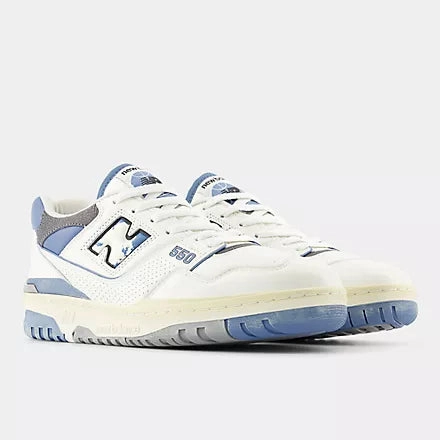Women's 574 Core New Balance New Balance 550 Sea salt with heron blue and angora