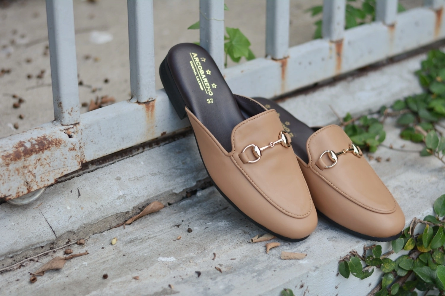 701 Slipper Horsebit Cream Adda Slippers