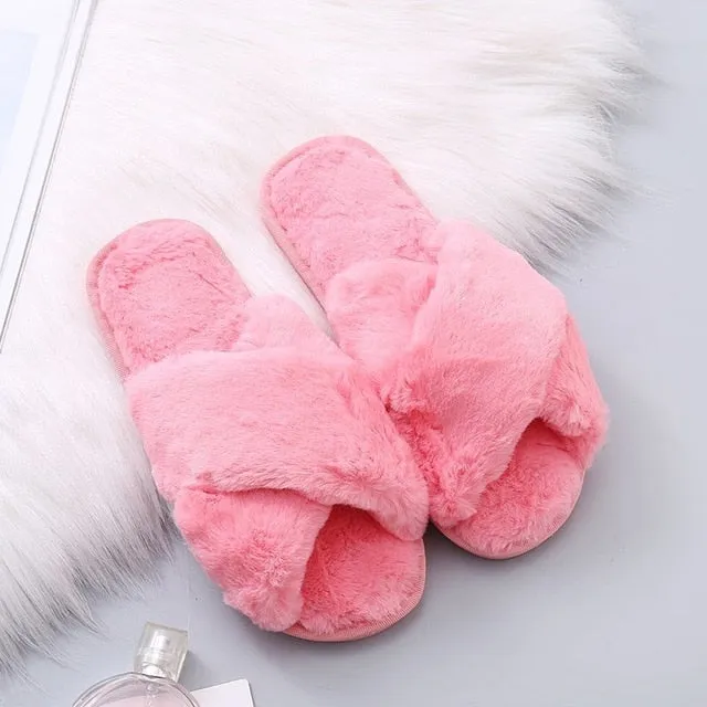 Big Shoe Slippers Warm Fluffy Slippers Women Cozy Faux Fur Cross Indoor Floor Slides Flat Soft Furry Shoes Ladies Female Celebrities Flip Flops