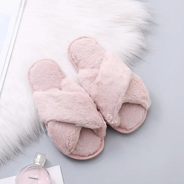 Slippers Free Warm Fluffy Slippers Women Cozy Faux Fur Cross Indoor Floor Slides Flat Soft Furry Shoes Ladies Female Celebrities Flip Flops