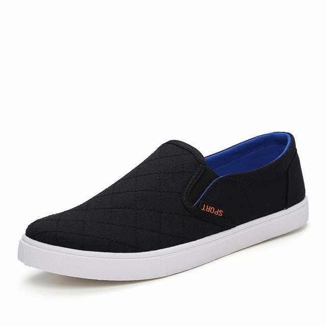 2017 new hot sale fashion breathable anti slip men casual canvas shoes men good quality slip-on flats canvas shoes drop shipping Completely Flat Shoes