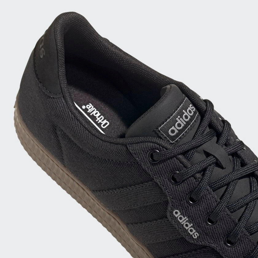ADIDAS DAILY 3. - FW7046 Adidas Samba Soccer Shoe