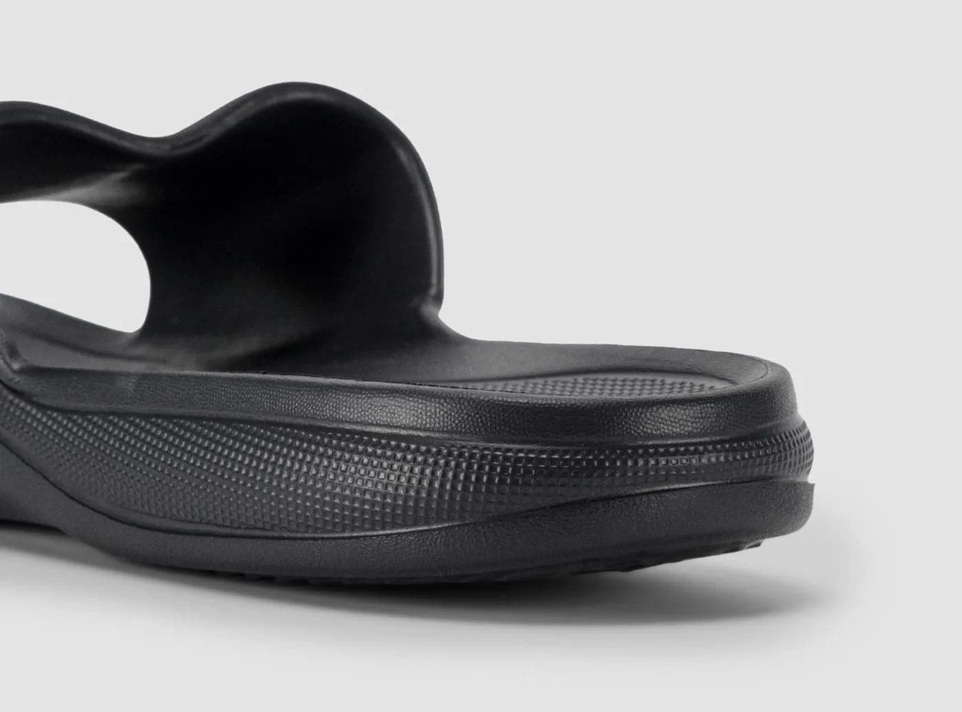 FitVille Men's Sure Grip Shower Shoes Sea Slippers