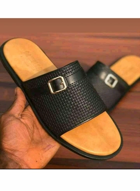 Slippers With Removable Soles Basket Cover Governors Slippers with Side Buckle detail