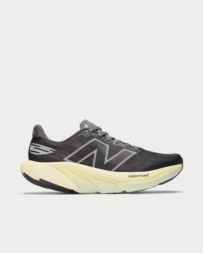 New Balance Green Fresh Foam X Balos Black / Ambient Light / Sea Salt Running Shoes