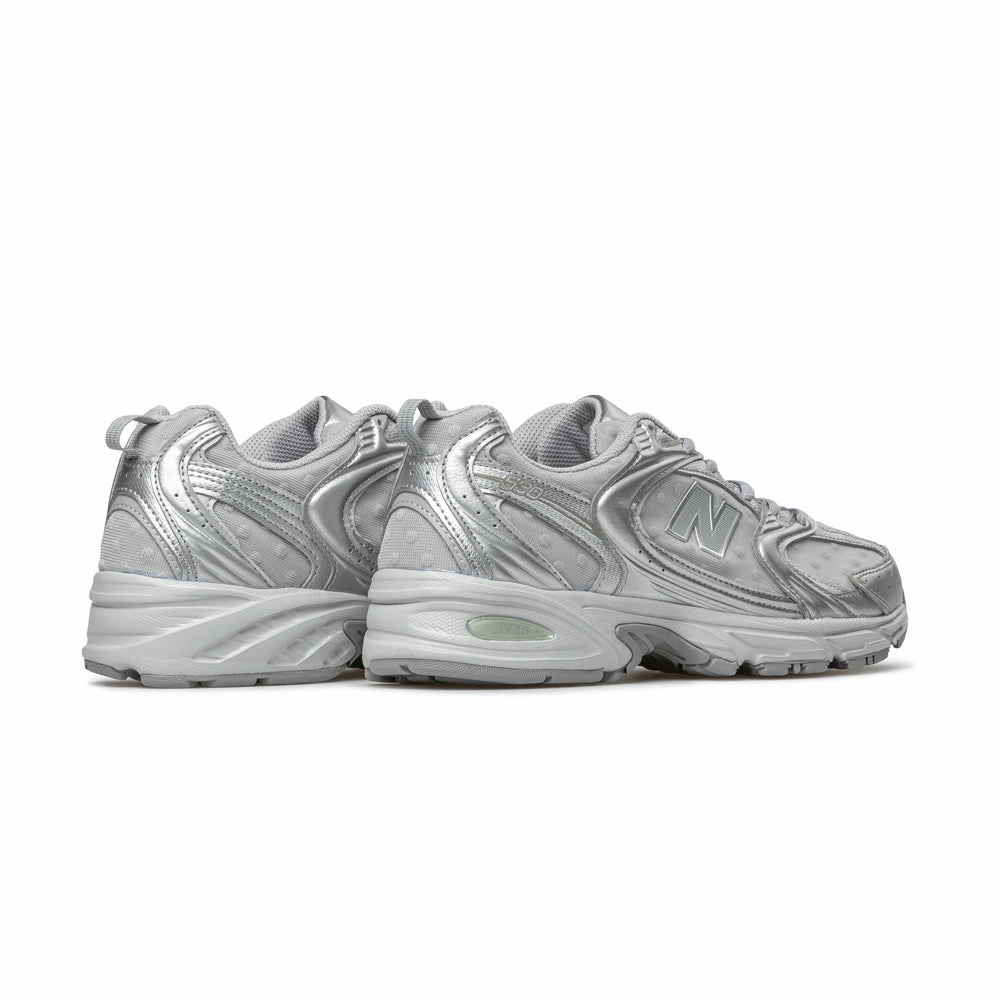 New Balance 9060 Men Grey 530 | Raincloud Silver Metallic