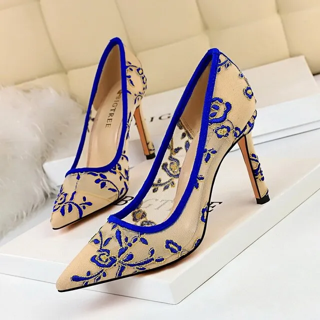 Custom Embroidered Slippers New High Heel Shoes Elegant Embroidery Women Pumps Fashion Women Shoes