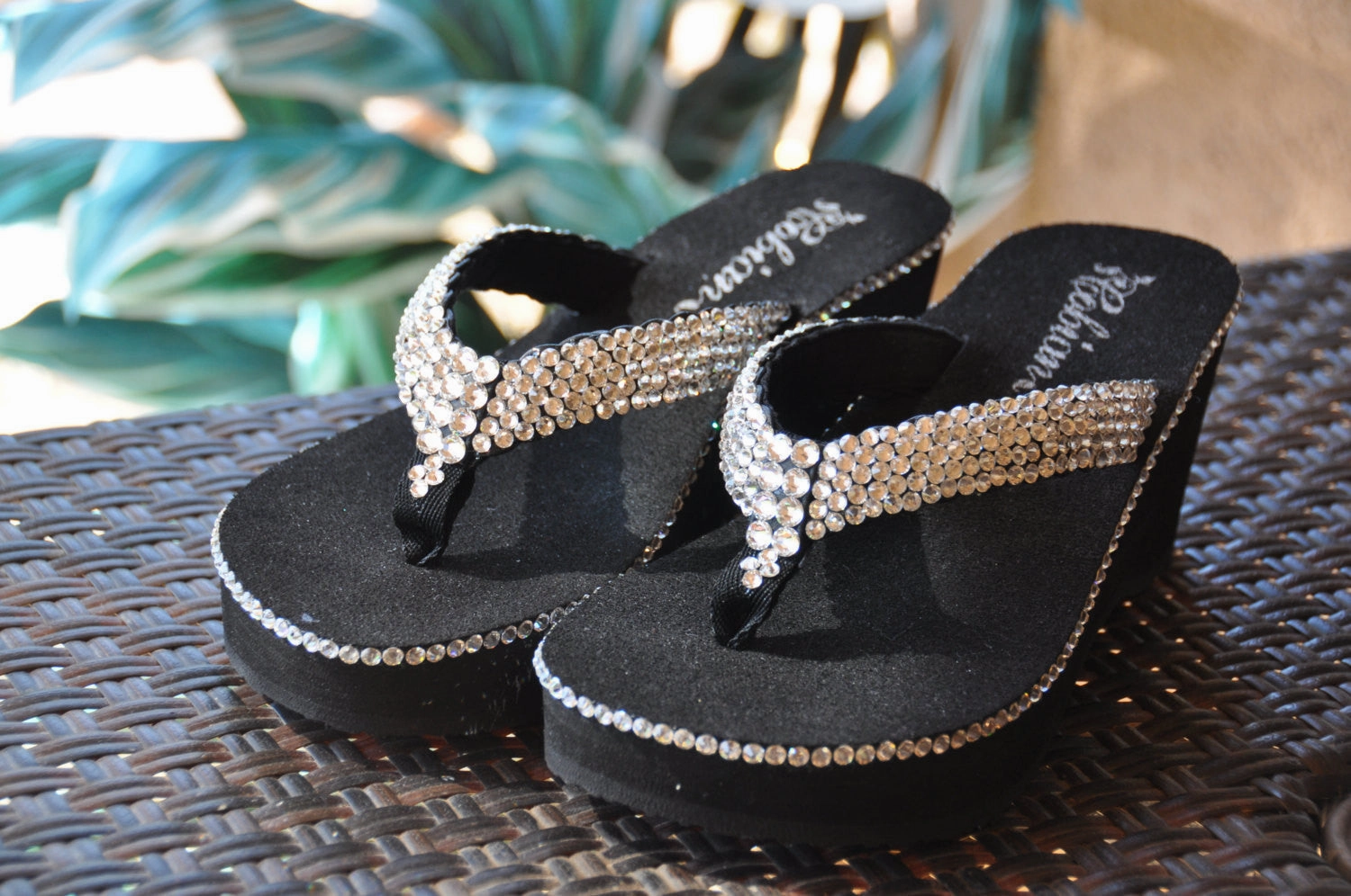 Flip Flops Uk Las Vegas Diamond Diva's Swarovski Crystal Platform Flips Flops with a little extra BLING!!! By Sparkle Steps