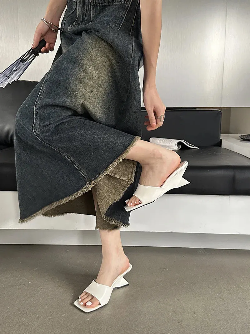 Liyke 2024 neue weie rosa seltsame Keile Hausschuhe Frauen Breitband High Heels Schuhe bequeme Pu Leder Slides Sandalen Pumps Chocolate Slippers