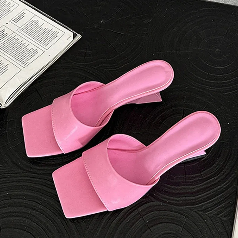 Liyke 2024 neue weie rosa seltsame Keile Hausschuhe Frauen Breitband High Heels Schuhe bequeme Pu Leder Slides Sandalen Pumps Rainbow Unicorn Slippers