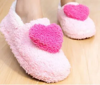 Lovely heart slippers for women soft plush warm house shoes bedroom slippers Mcm Slides