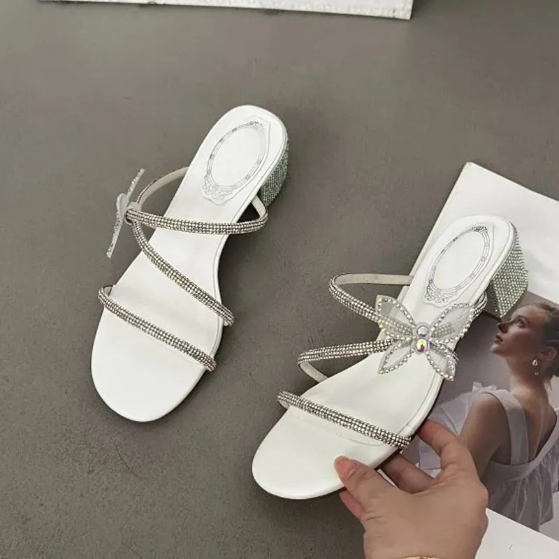 Kiss Slippers Liyke Marke Modedesign Glitter Strass Bowknot Frauen Hausschuhe Kristall Schmal band Low Heels Schuhe Sommerfest Sandalen