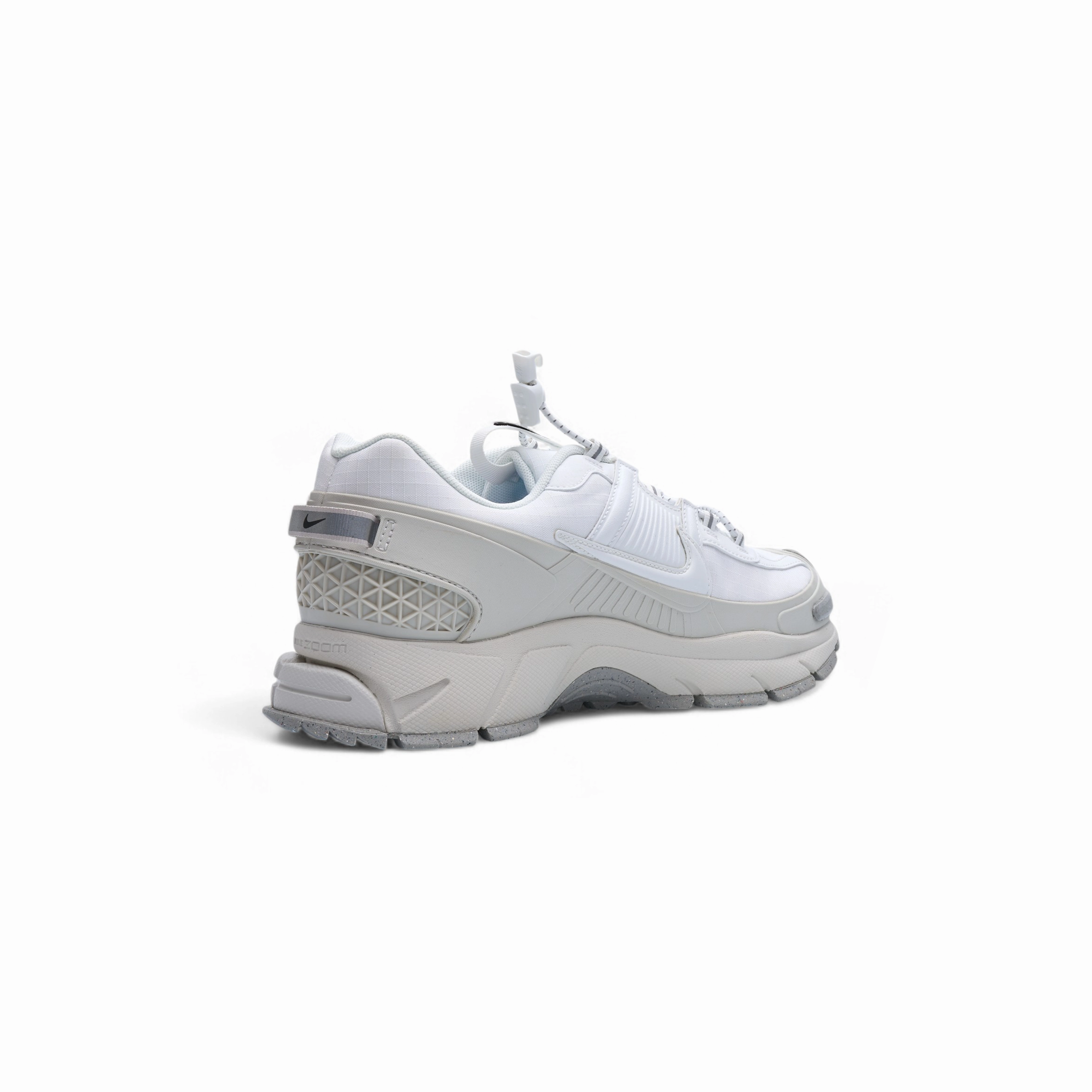 Nike Zoom Vomero Roam Summit White Light Bone Light Iron Ore Asics Cheer Shoes 1990s