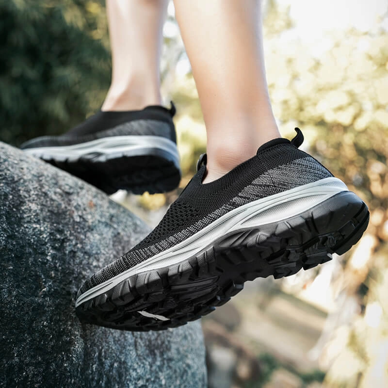 Men Breathable Casual Summer Sneakers Best Long Distance Running Shoes