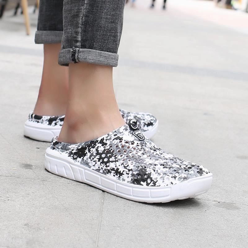 Men Camouflage Hole Water Beach Slide Sandals Fashionable Comfort Sandals