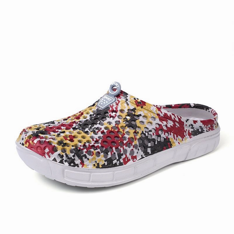 Comfy And Cute Sandals Men Camouflage Hole Water Beach Slide Sandals