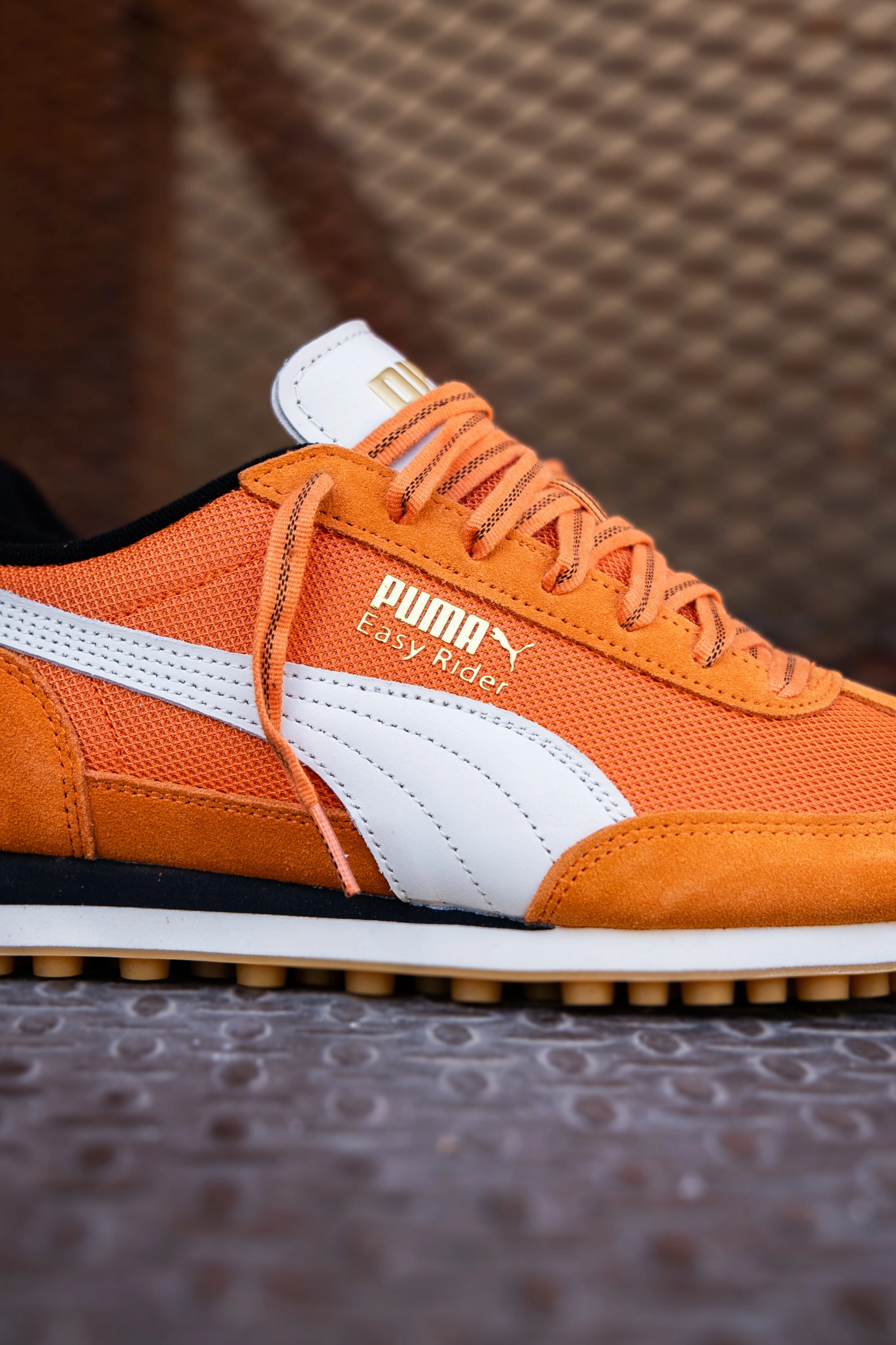 Asics Volleyball Shoes Clearance Mens Puma Easy Rider Footie (Maple Syrup/Warm White)