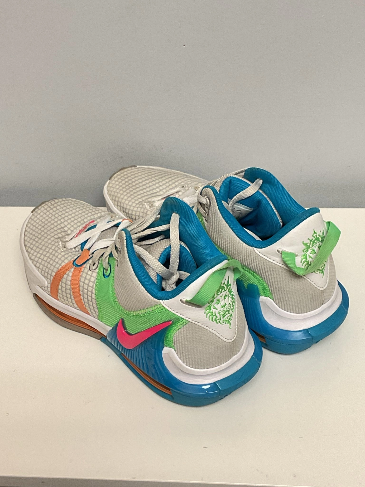 Nike Child Shoe Size 8 White & Blue Shoes Asics Youth Shoe Size Chart