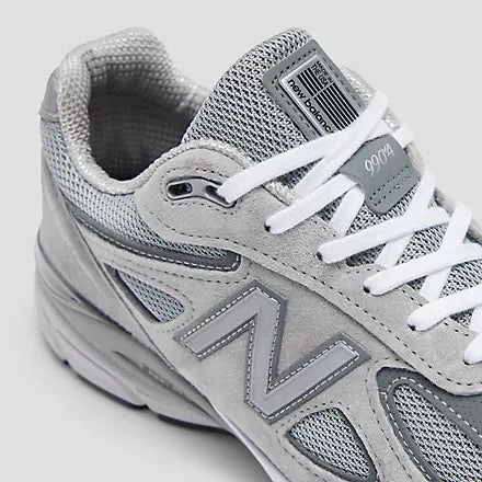 New Balance 990v4 Core Grey/Silver New Balance 417 Low