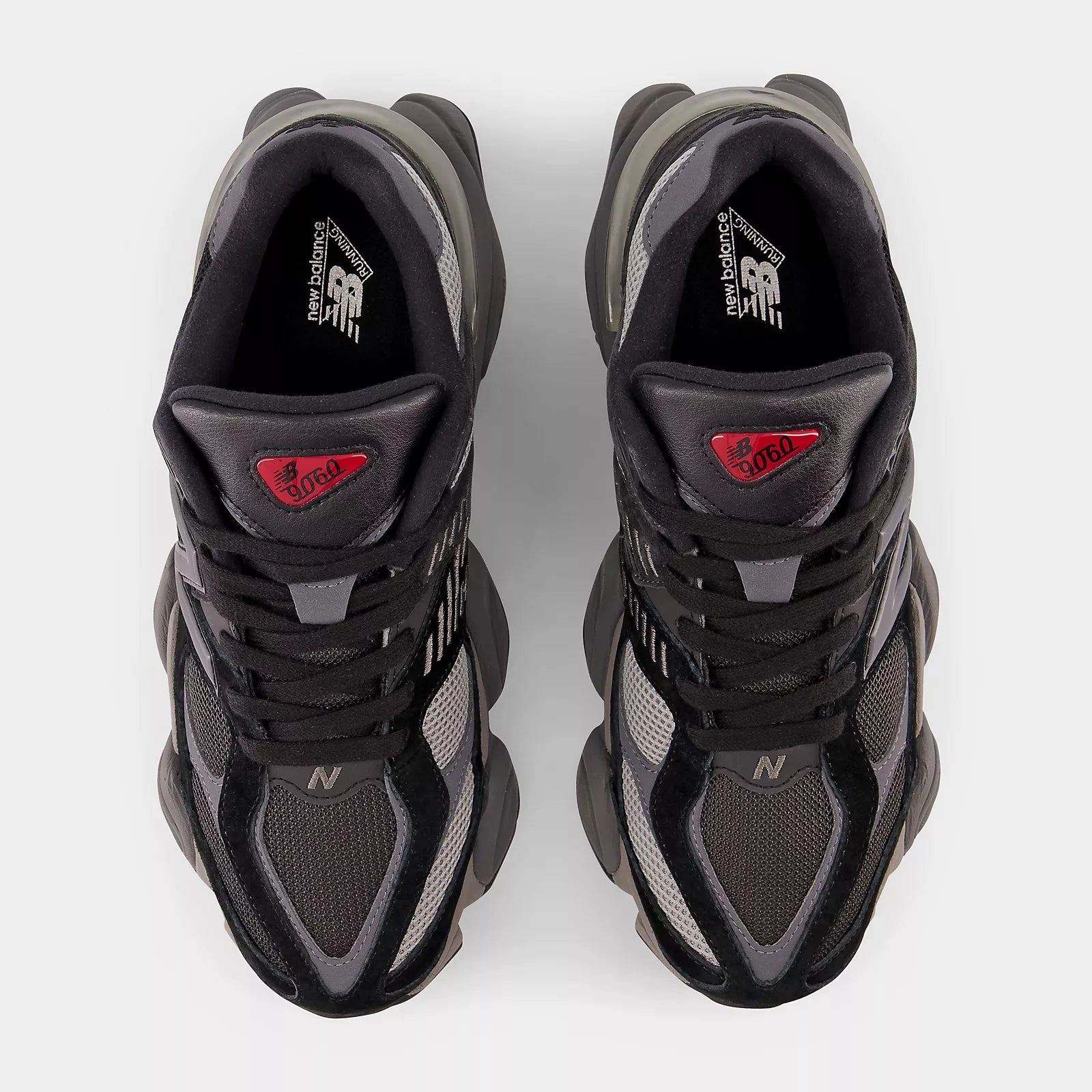 New Balance - U9060BLK Black with Castlerock and Rain Cloud New Balance Youth Baseball Cleats