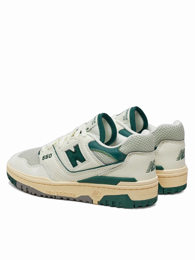 New Balance Men's 550 Shoes - Sea Salt / Marsh Green New Balance Stores